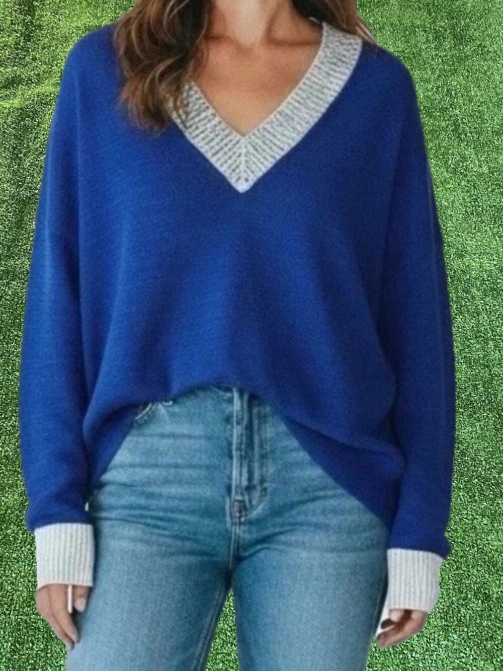 Karl Lagerfeld Paris Women's Oversized V-Neck Sweater Blue Crystal Trim M NWT